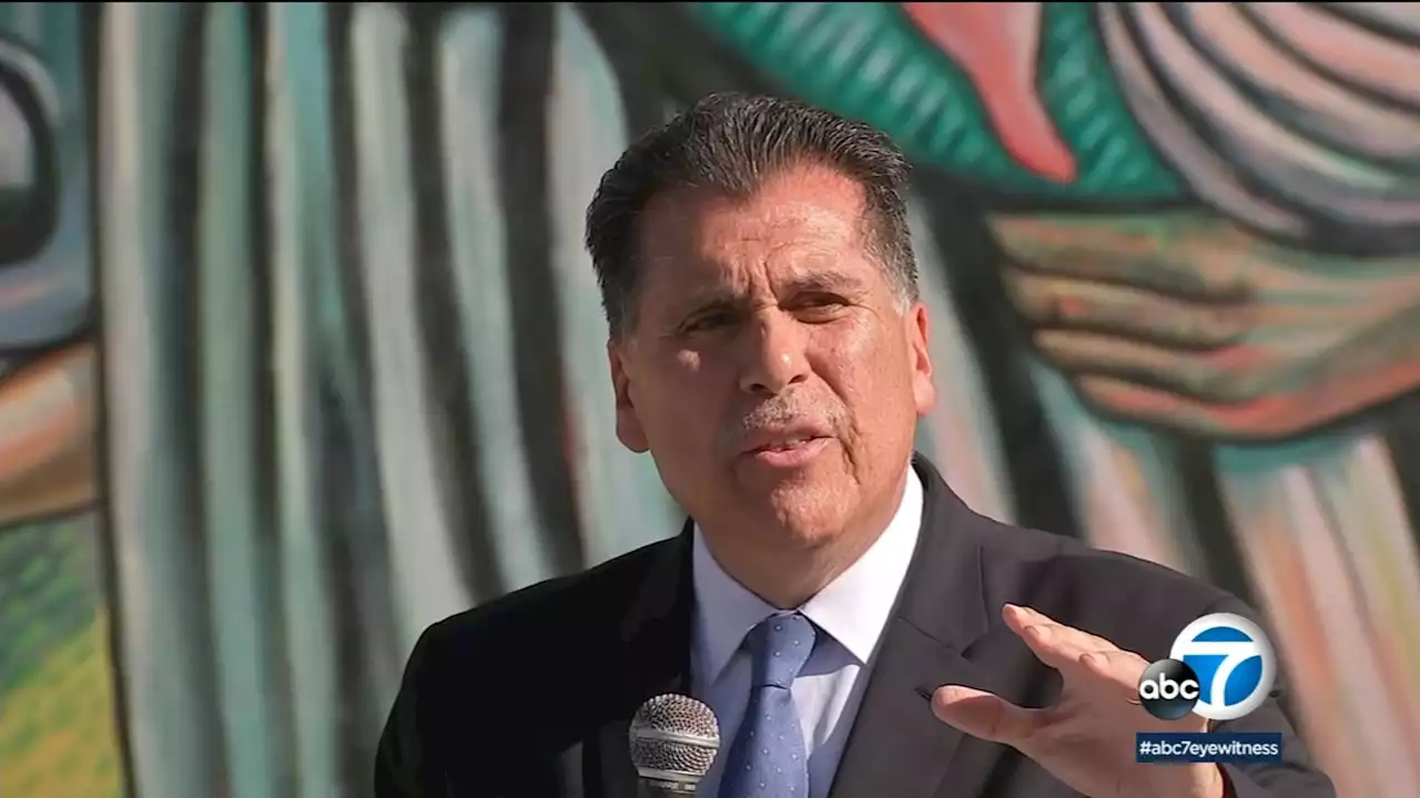 Robert Luna promises change, announces transition team in 1st address as sheriff-elect of LA County