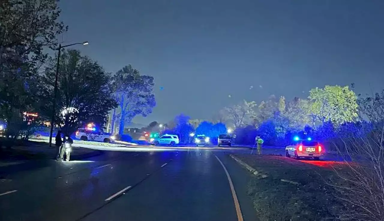 Jefferson County deputy finds debris, then body on Fairfield roadway