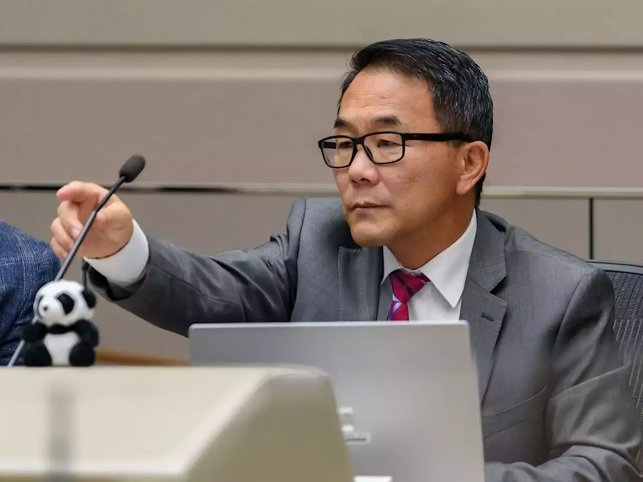 Province, mayor discuss ongoing problems with Coun. Sean Chu