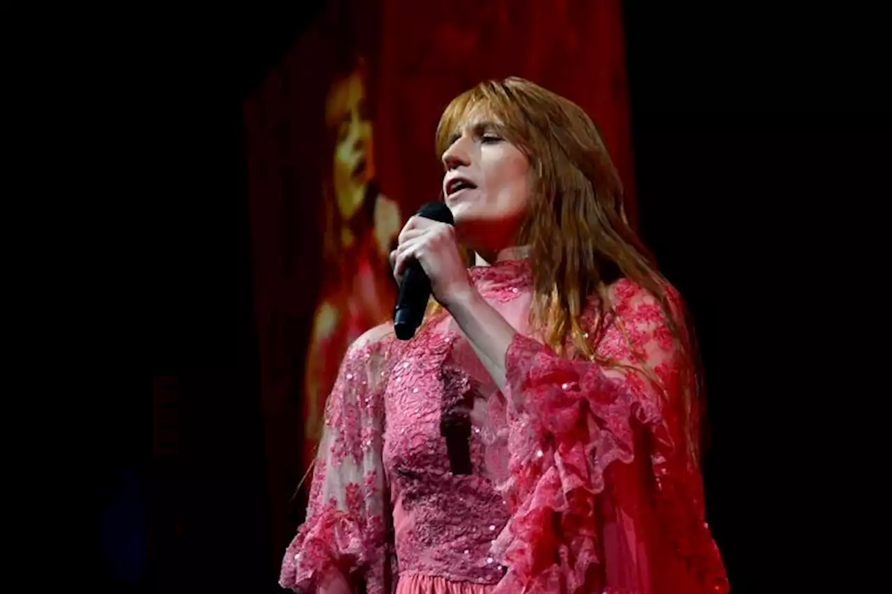 Florence + The Machine Postpones Remainder Of U.K. Tour After Singer Florence Welch Breaks Foot