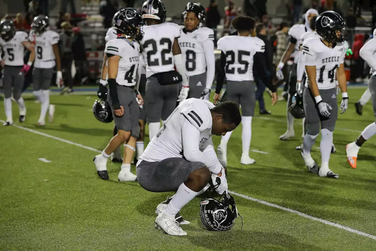 High school football playoffs: Lake Travis 24, Steele 21