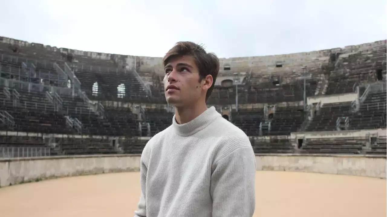 'Œuvre d'art' ou 'spectacle de désolation' : à Nîmes, les pro et anti-corrida s'affrontent autour de l'arène