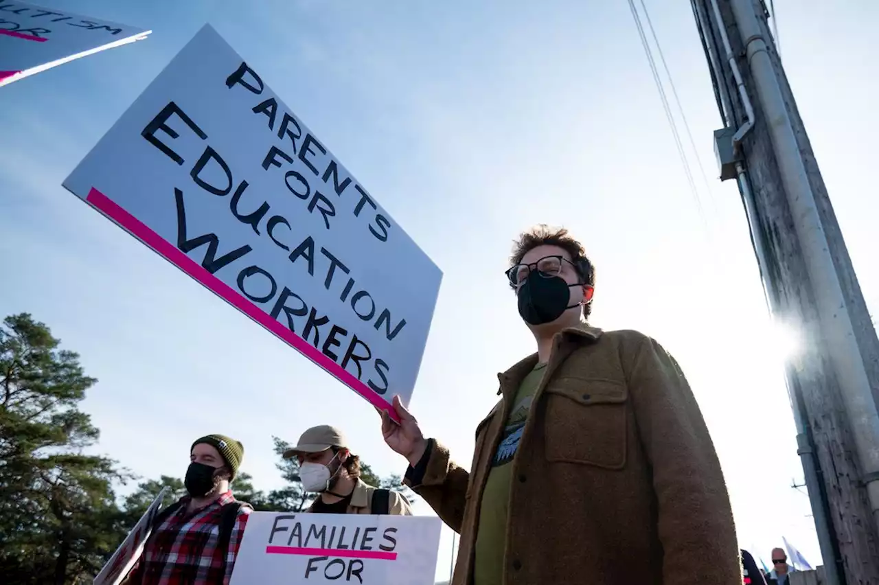 Bargaining continues between Ontario education workers and province as strike deadline looms