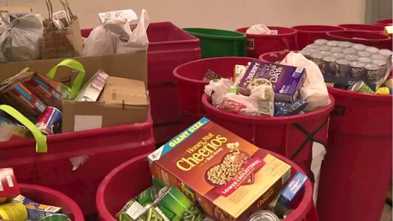 ‘Families are struggling’: San Antonio Food Bank works to feed families for Thanksgiving