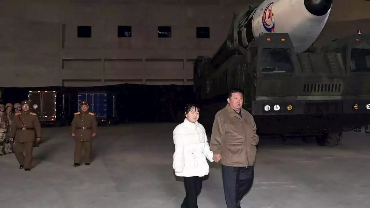 Corée du Nord : Kim Jong-un dévoile sa fille au monde pour la première fois