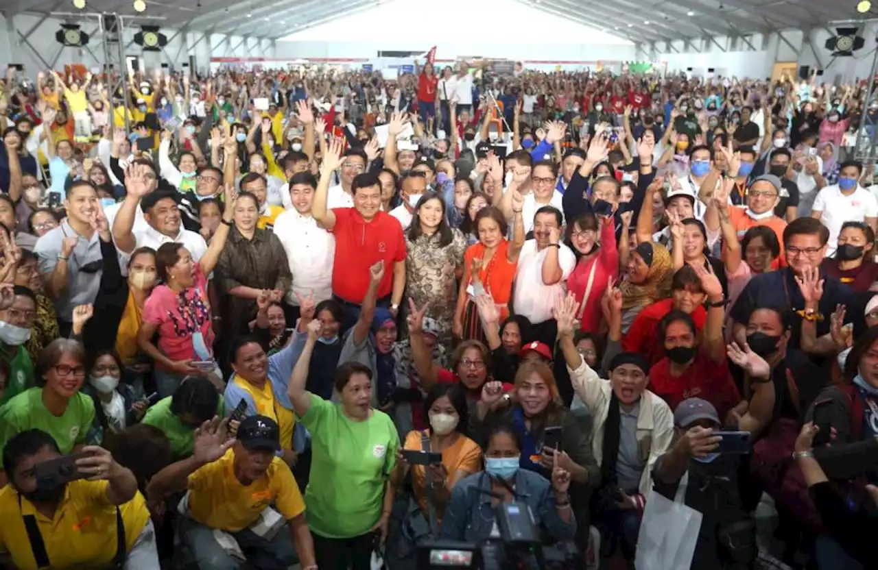 Nearly 3,000 OFWs, kin taught on wise investments