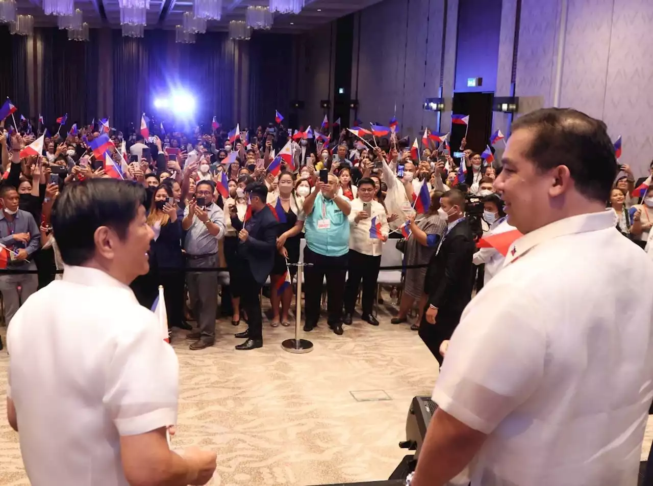 Romualdez gives glowing review of PBBM's first APEC stint; here's what he said