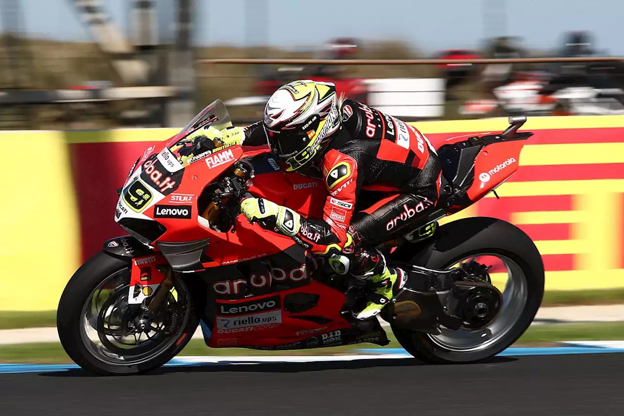 World Superbike: Alvaro Bautista beats Rea to Australia pole