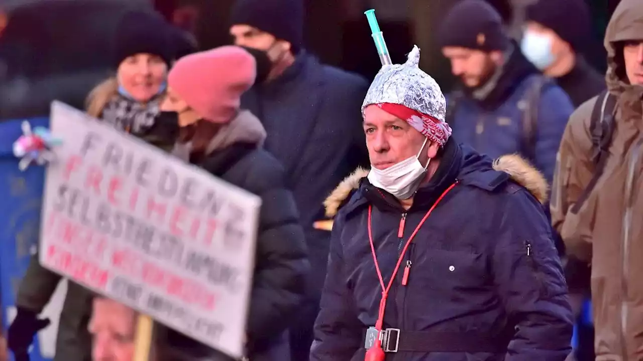 Was macht Menschen anfällig für Fake News?