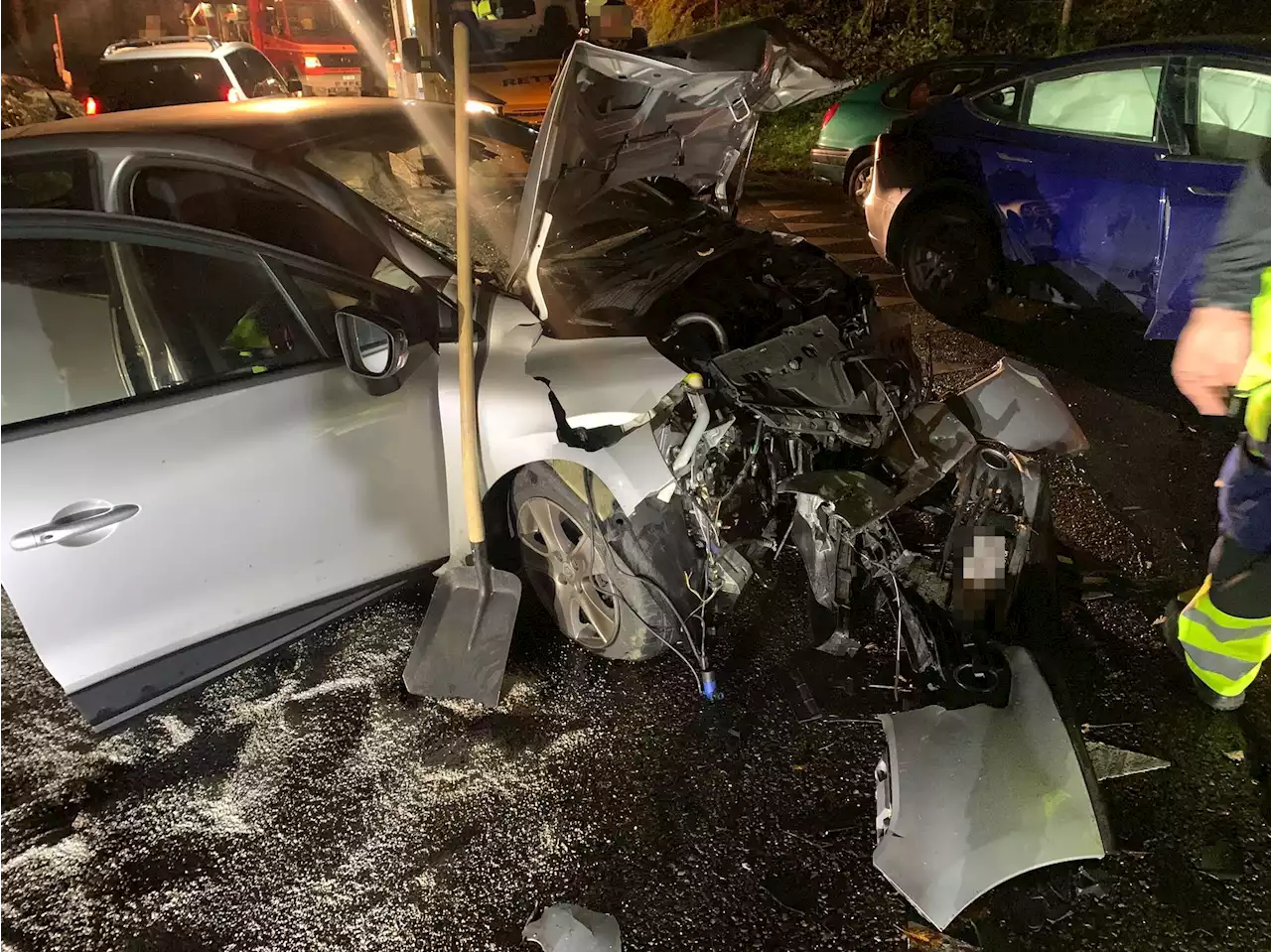 Seewen SO: Verkehrsunfall mit drei beteiligten Fahrzeugen – vier Verletzte