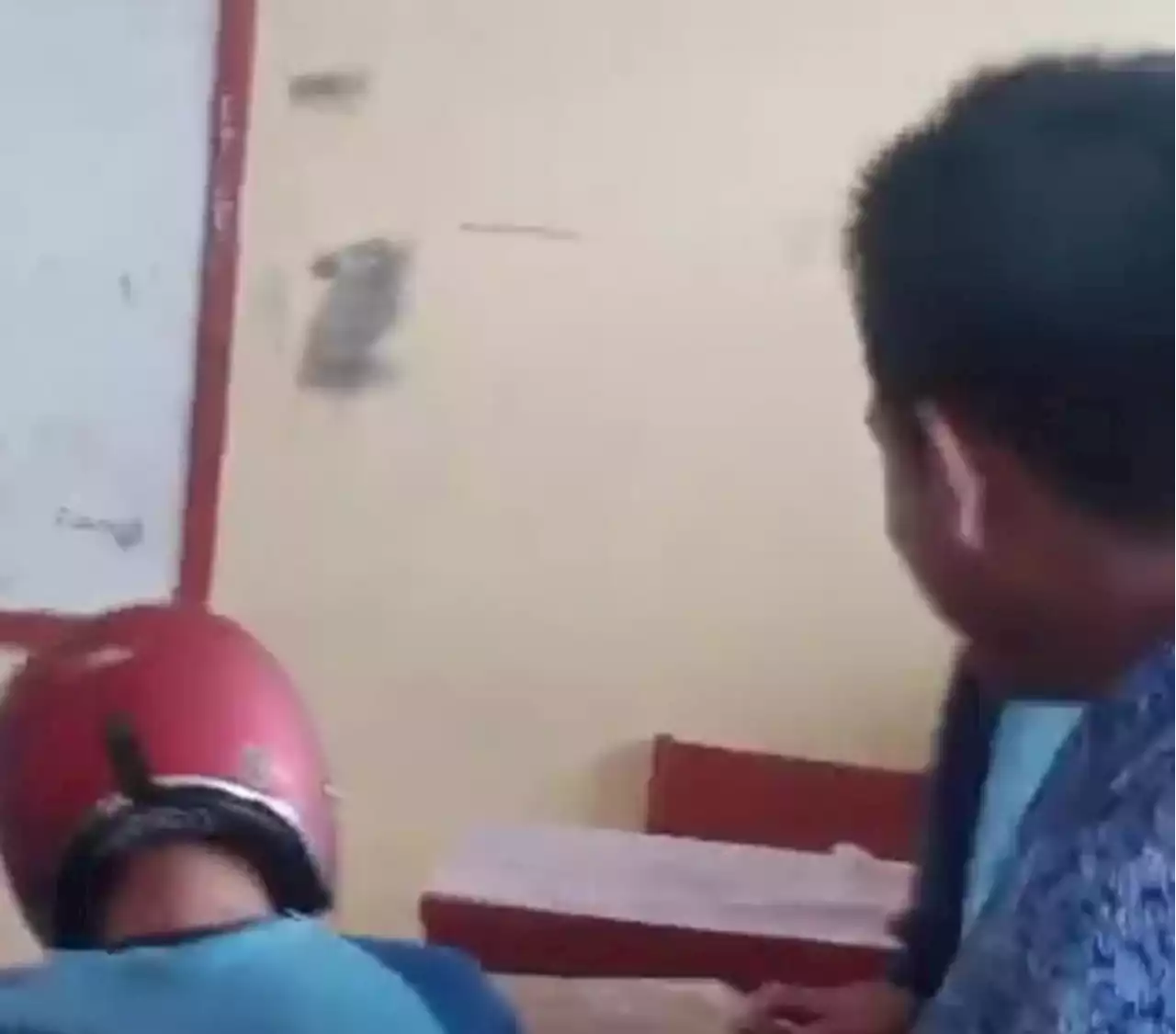 Viral Video Perundungan di SMP Plus Baiturrahman Kota Bandung |Republika Online