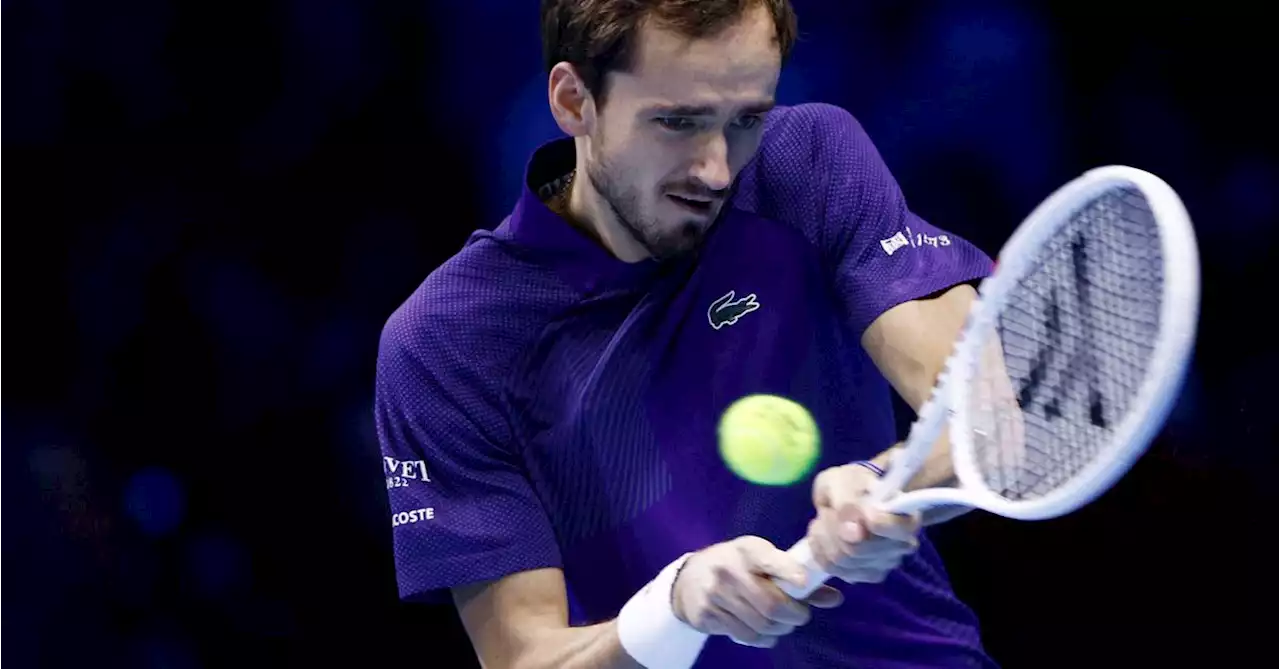 Medvedev looks to put 'disaster' finish to season behind him