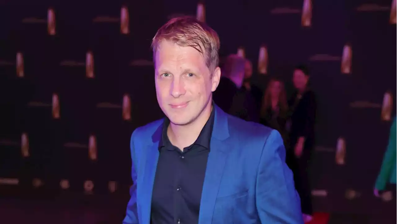 Oliver Pocher schießt gegen Kai Pflaume und Elevator Boys: 'Midlife Crisis'