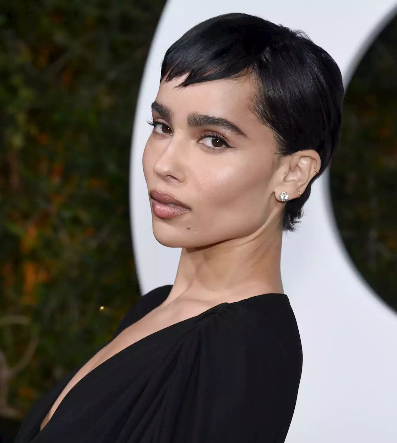 Zoë Kravitz Just Co-Signed the Stomach Cutout Dress Trend