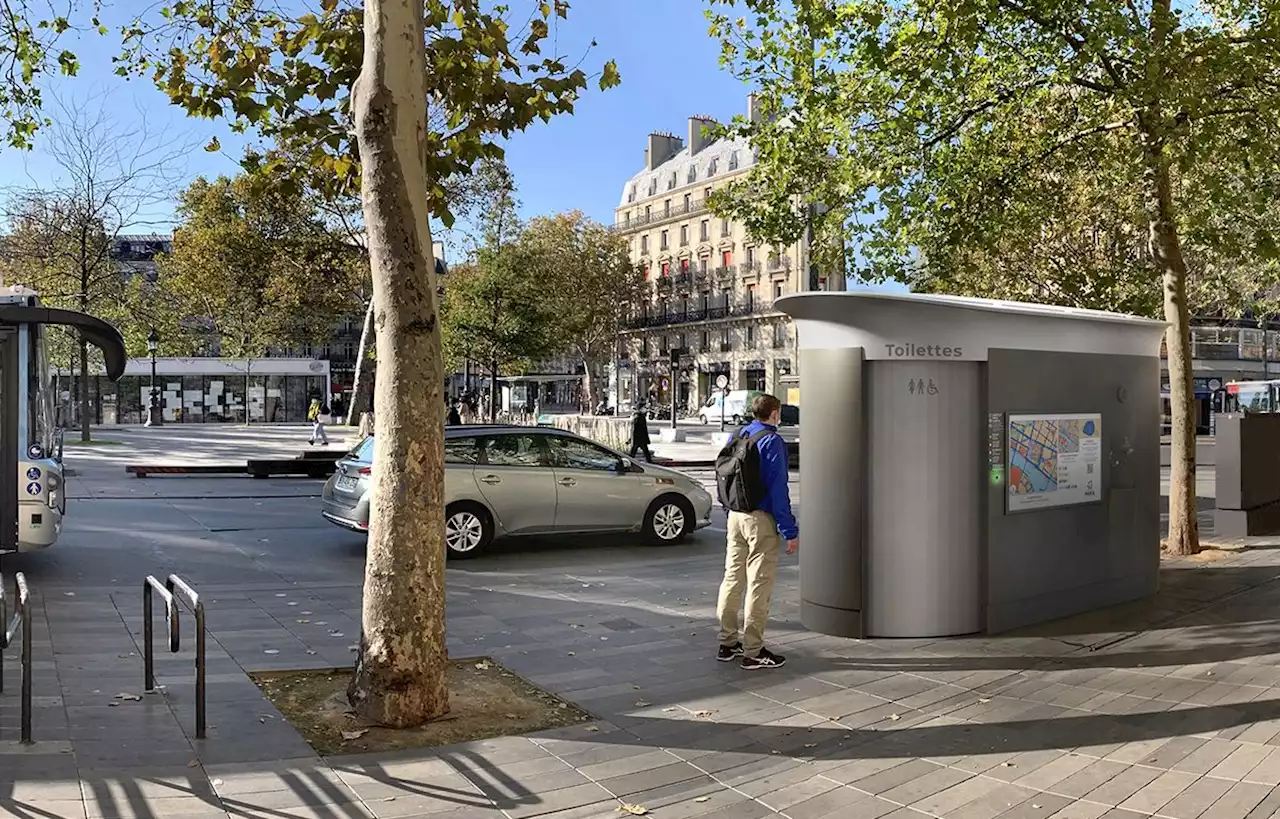 JCDecaux dévoile les nouveaux WC publics parisiens