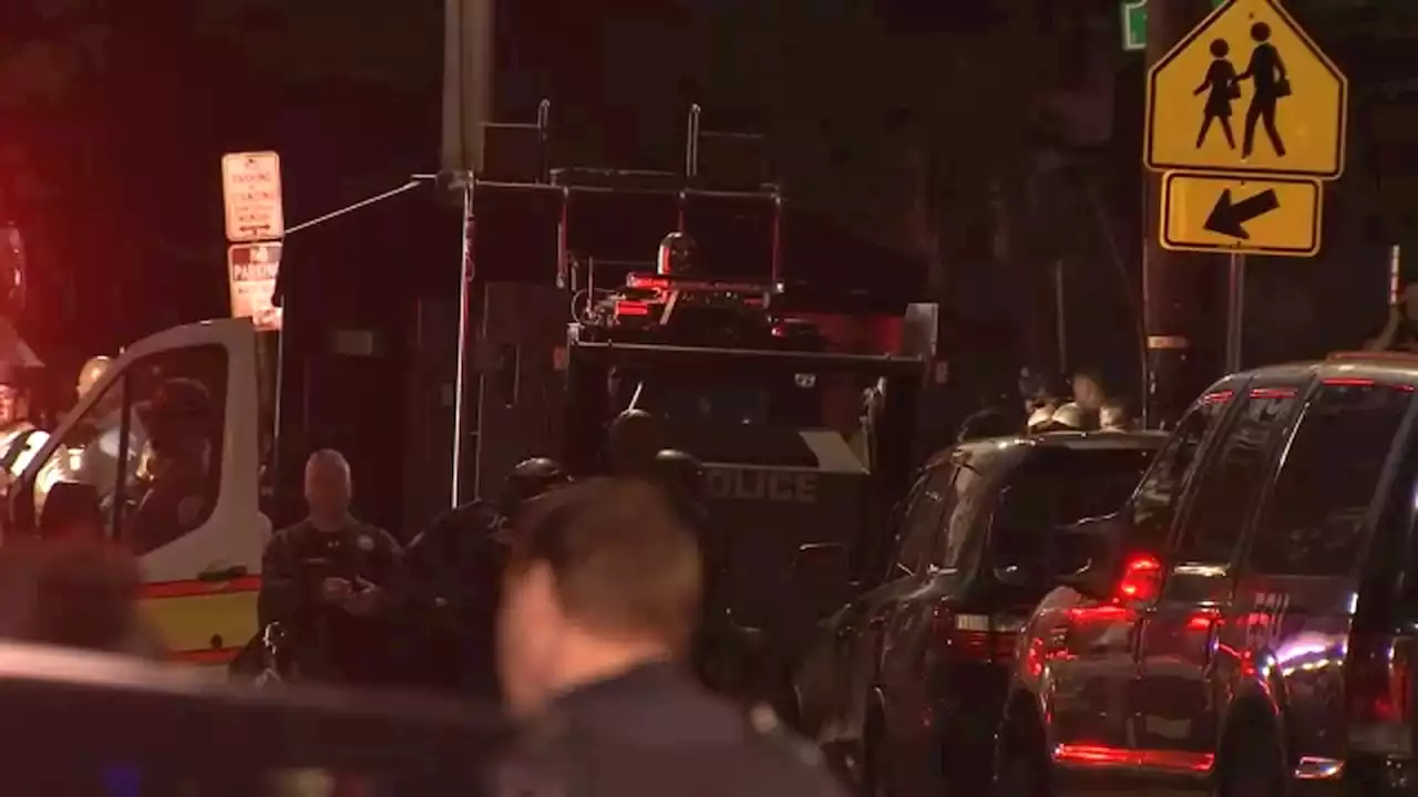 2 officers shot in Newark in stable condition, suspect still at large