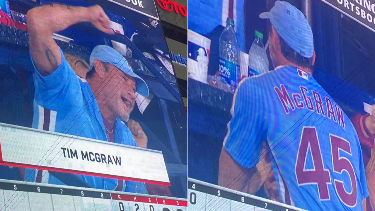 'I Like It, I Love it!' Tim McGraw, wearing father's No. 45 jersey, gets ovation from Phillies fans