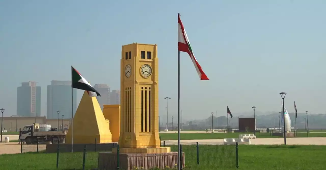 ضمنها 'برج العرب'.. مجسمات لمعالم مدن عربية في ساحة المسجد الأعظم بالجزائر (فيديو)