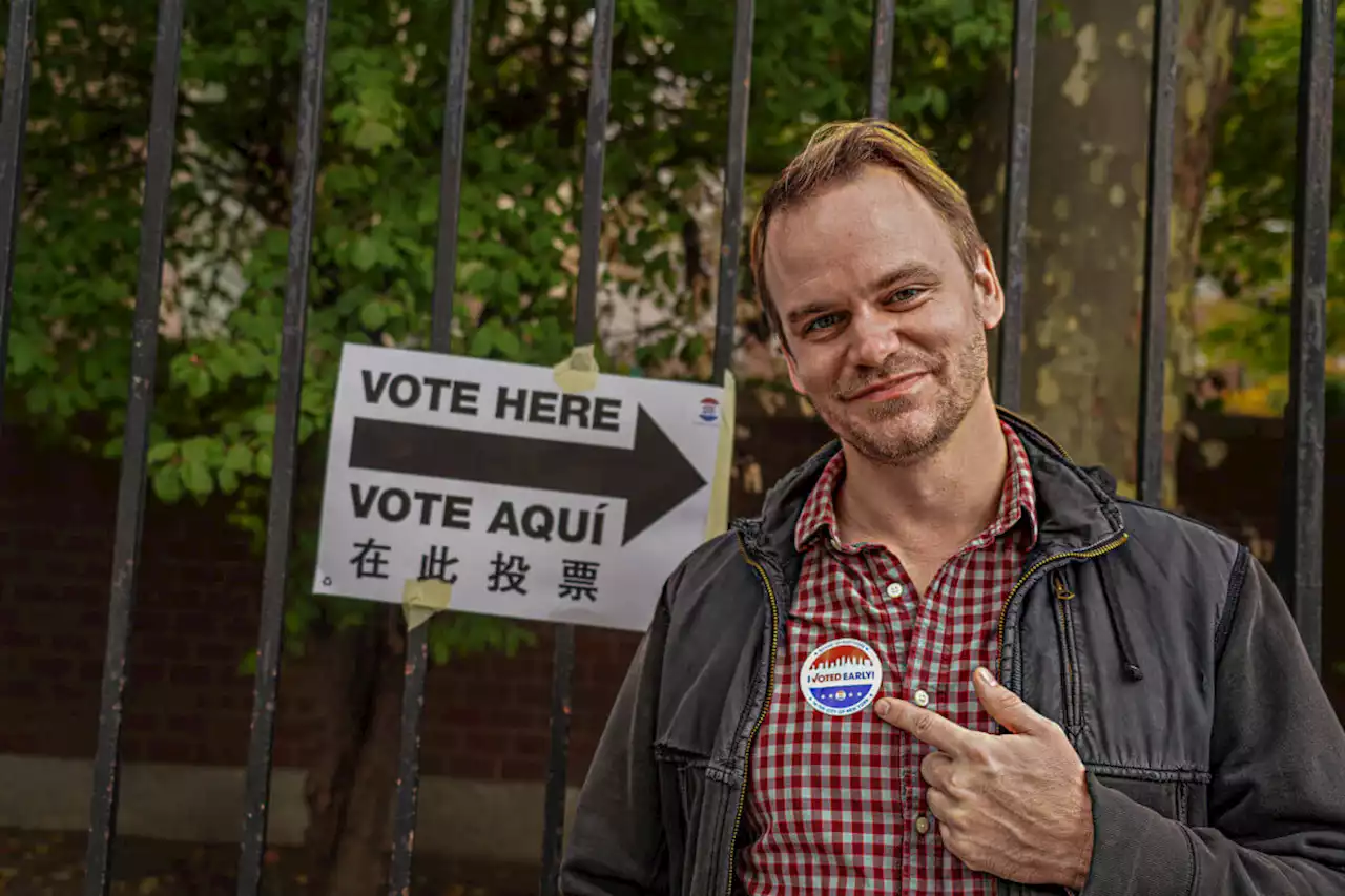 Early Manhattan voters say they are voting blue no matter who in 2022 midterms | amNewYork