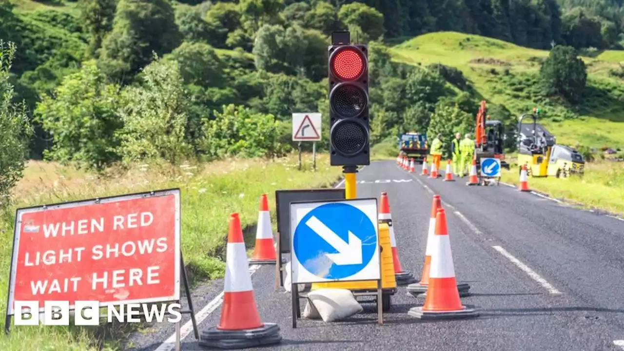 Road workers to wear bodycams over driver fears