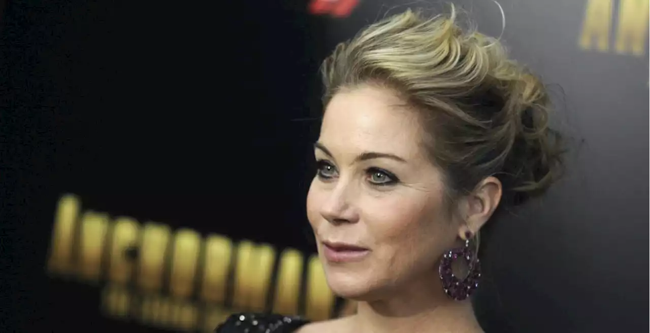 Christina Applegate: „Kann ohne Stock nicht mehr laufen“