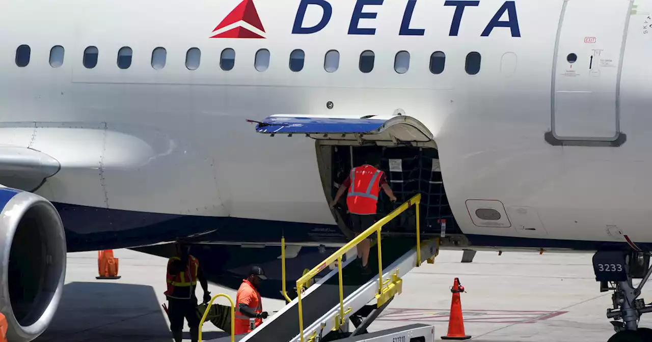 Delta plane bound for LA makes emergency landing in New Mexico