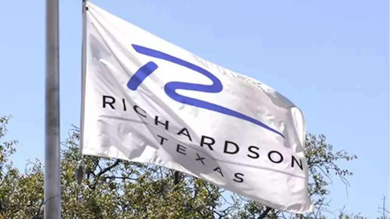 Richardson reports steady turnout at alternate voting center