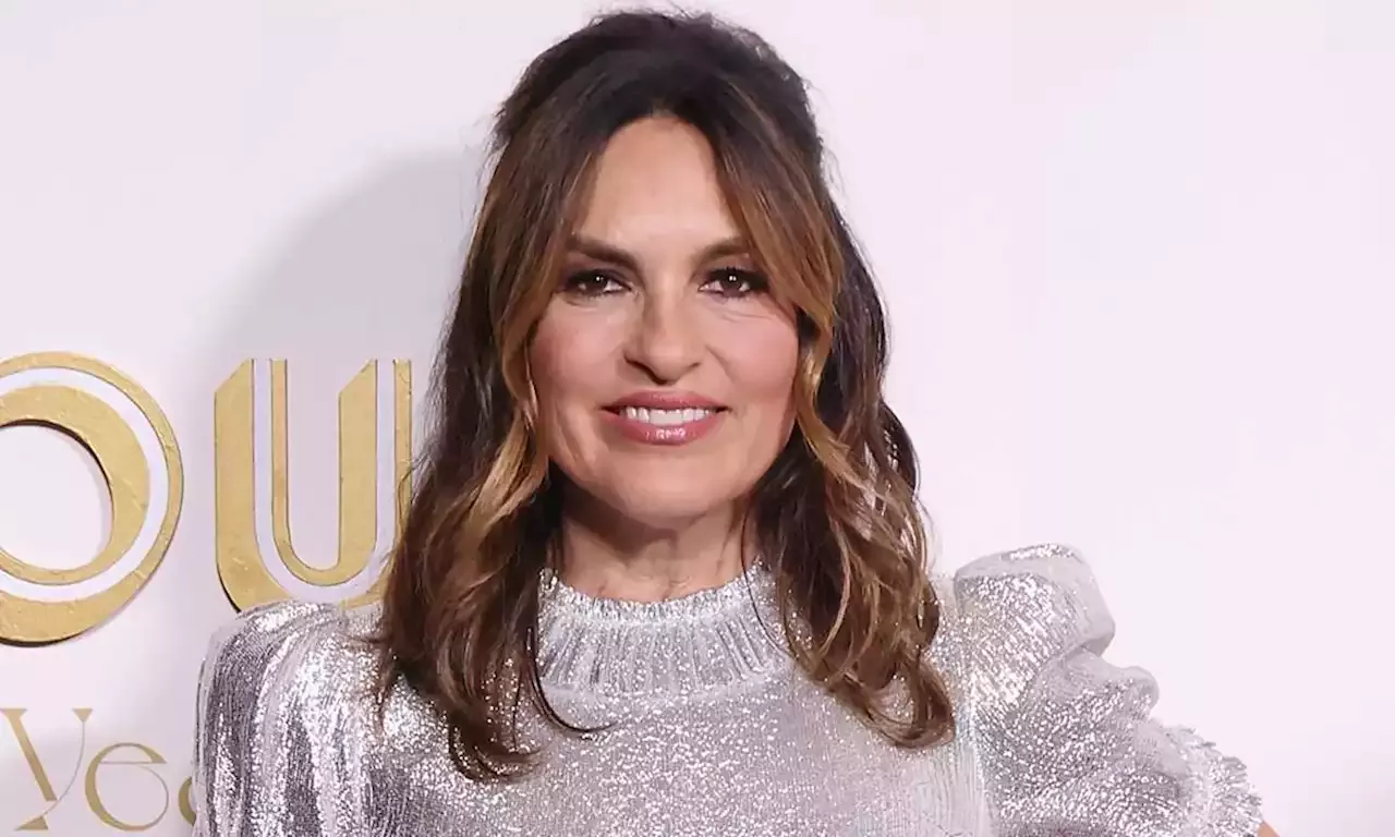 Law & Order: SVU's Mariska Hargitay Turns Heads In Unexpected Dress