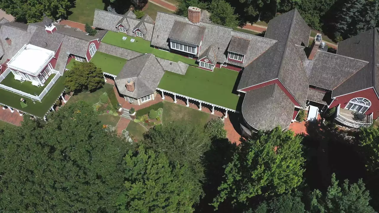 Inside the $23 Million Mega-Mansion That Yankee Candle Built