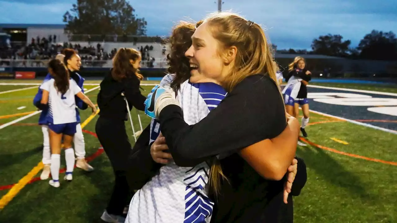 Semifinal round upsets, close calls, statement wins in 2022 girls soccer state playoffs