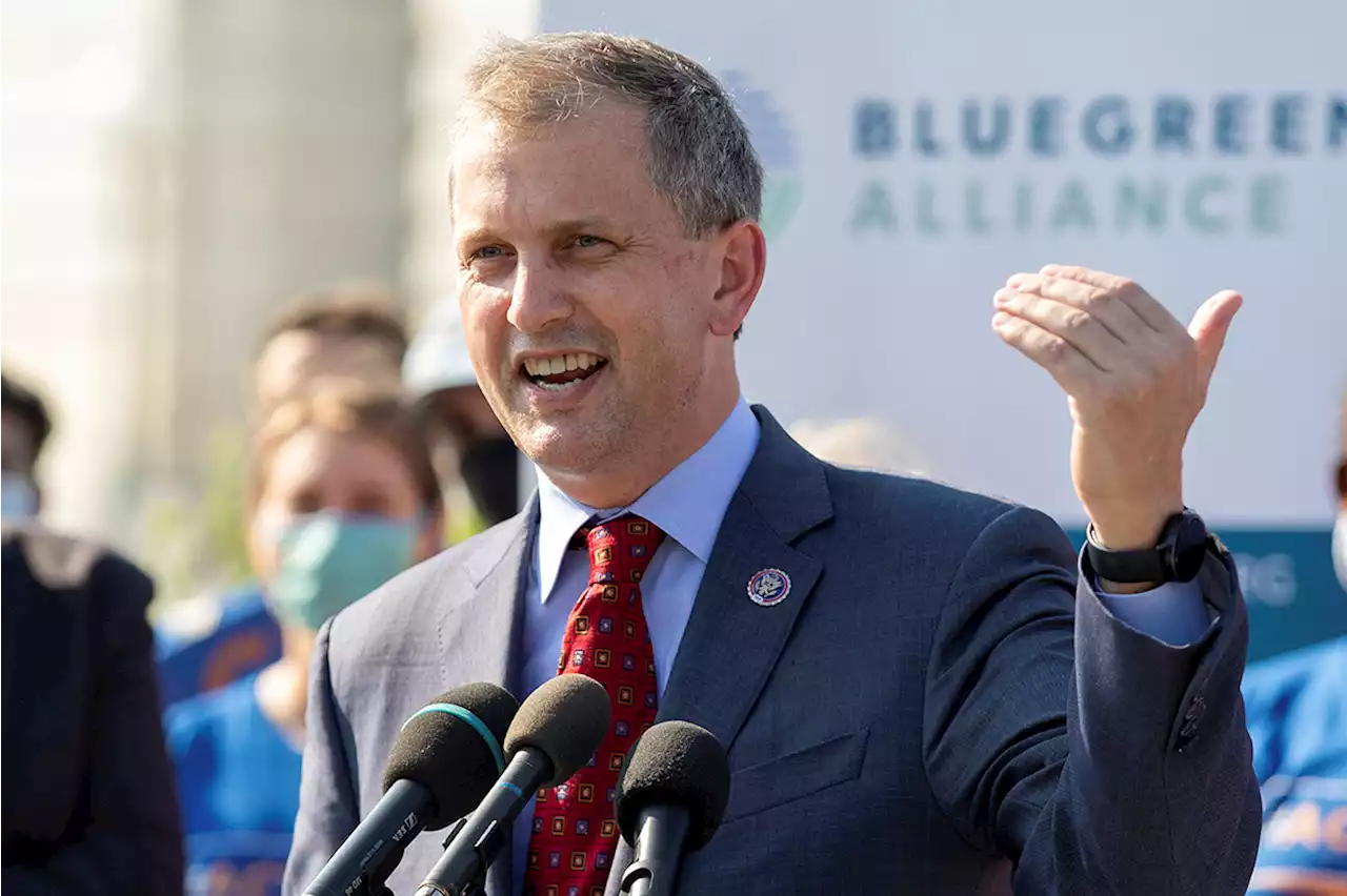 GOP super PAC targets blue House seats in Illinois, New York