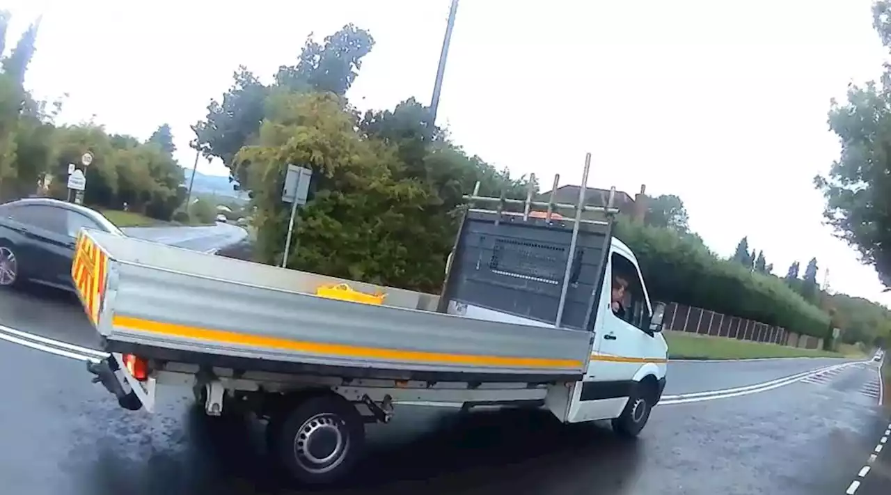 Near Miss of the Day 831: MGIF driver reverses over white lines into traffic to confront cyclist