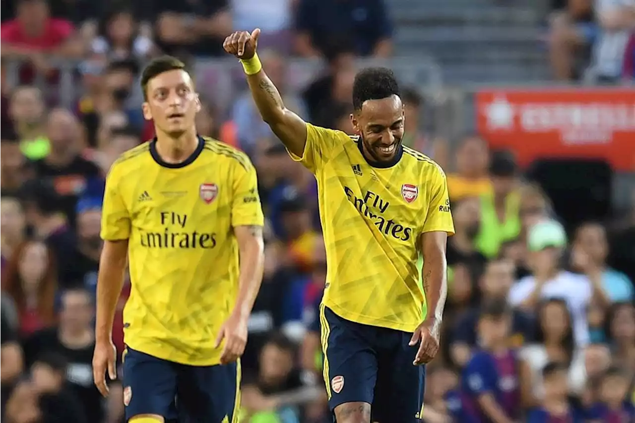 Ozil's Agent Fires Shots At Aubameyang | Soccerladuma