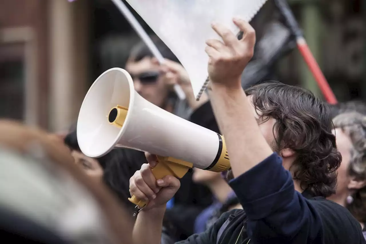 Catholic board students told to stay home Friday as strike looms