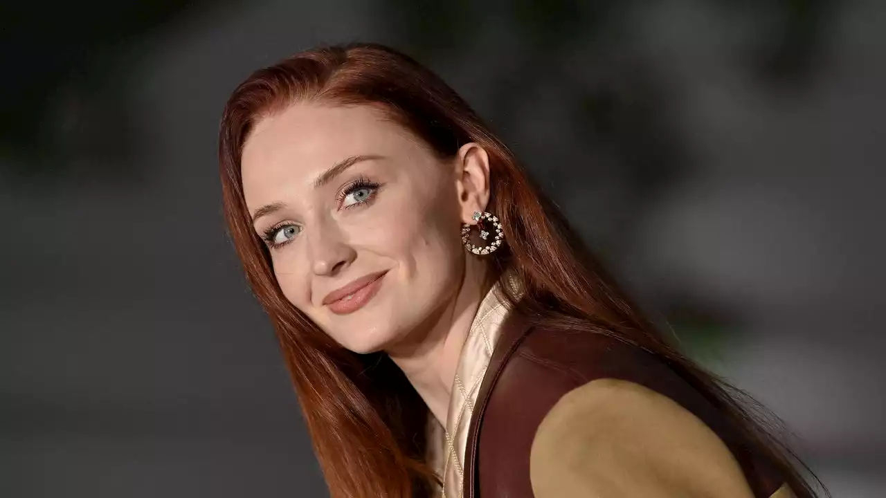 Sophie Turner Just Debuted Blunt Bangs