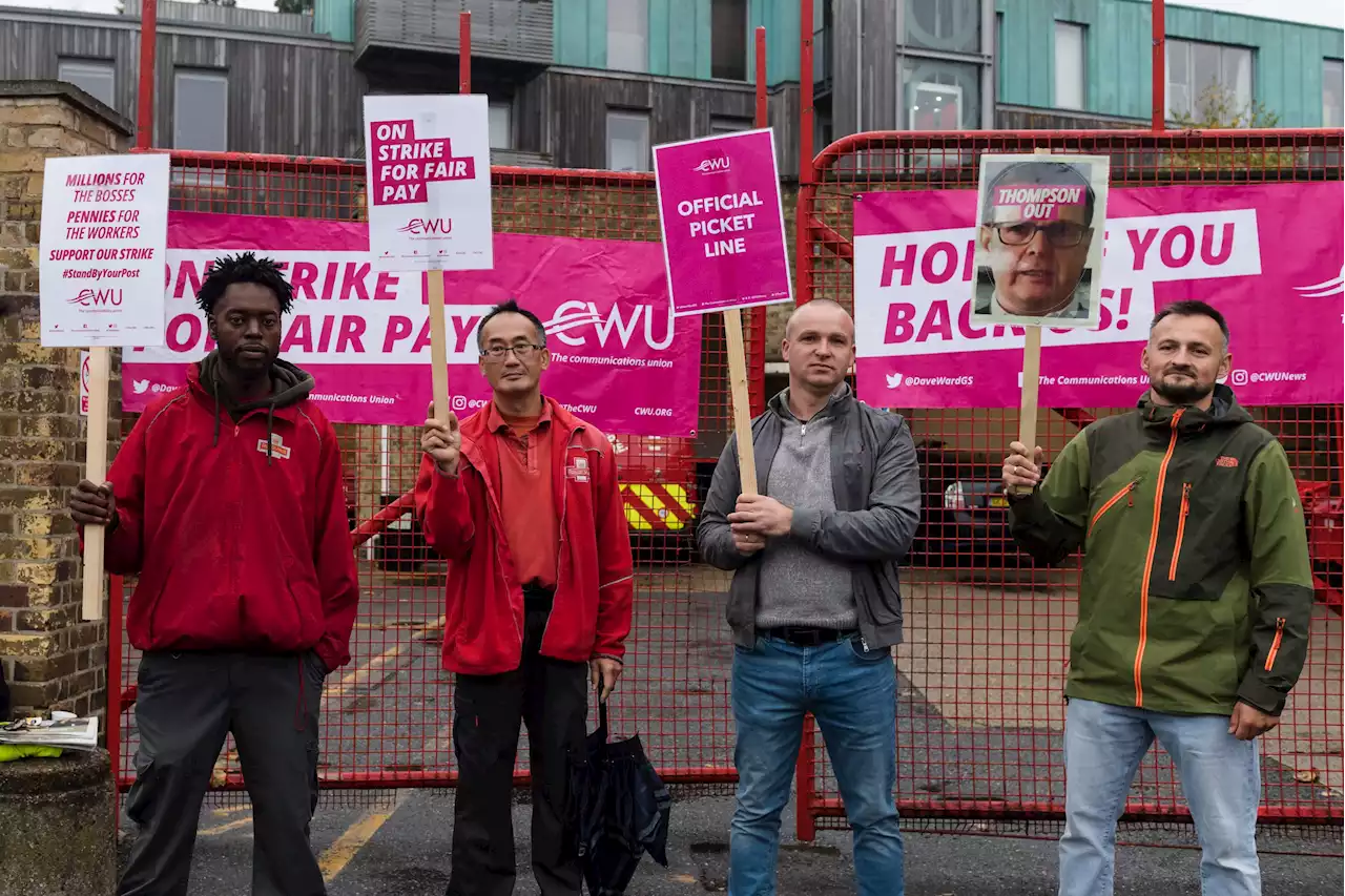 Royal Mail workers to strike around Black Friday and Cyber Monday