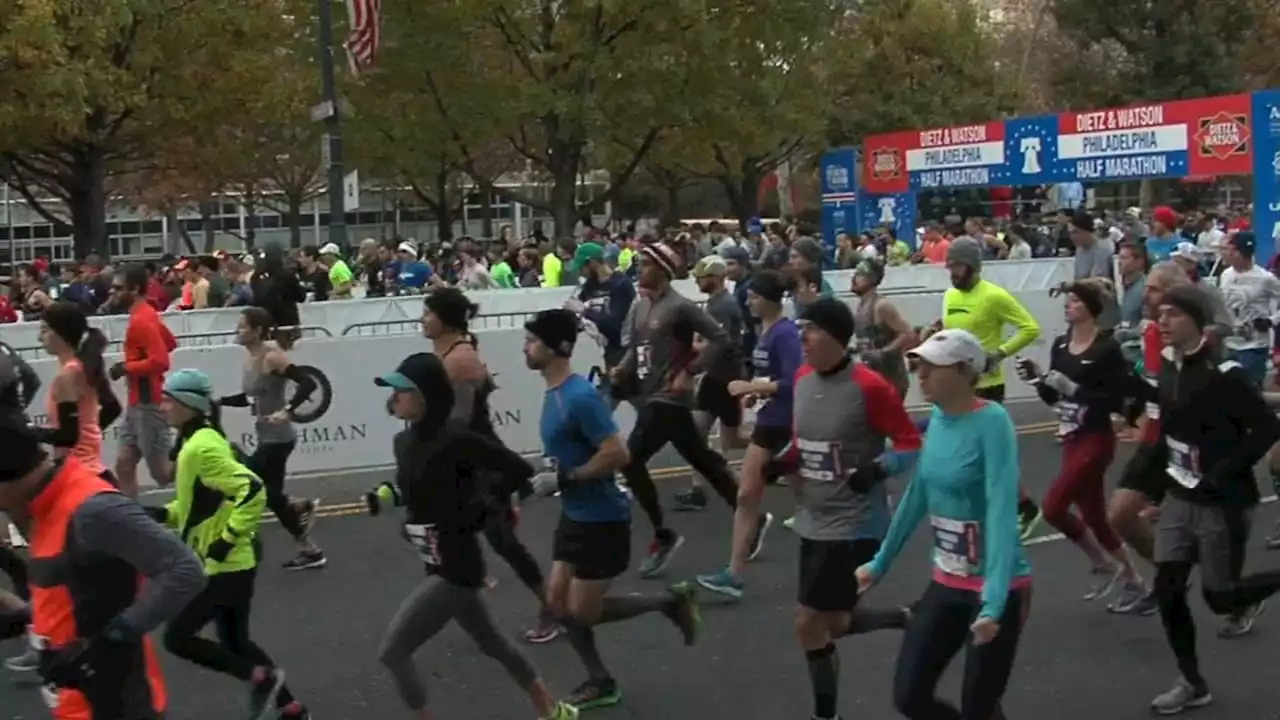 Runners bundle up for the Philadelphia Marathon