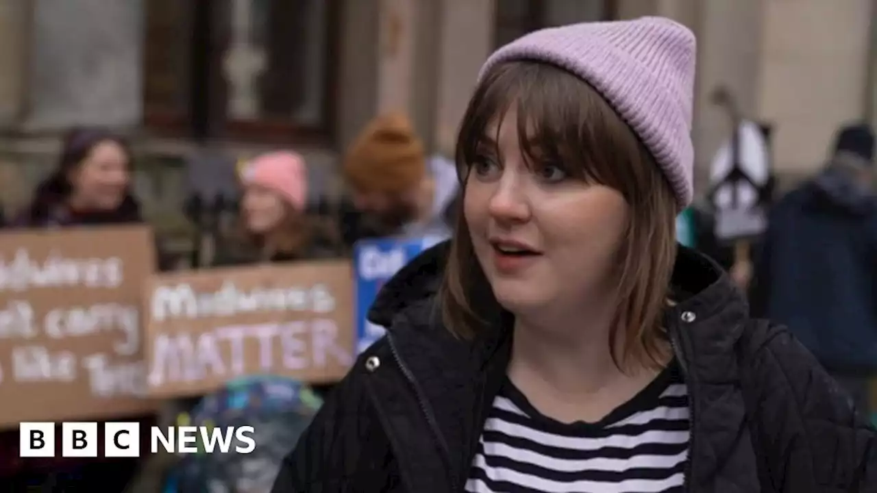 March for Midwives protest in Birmingham over lack of staff and pay