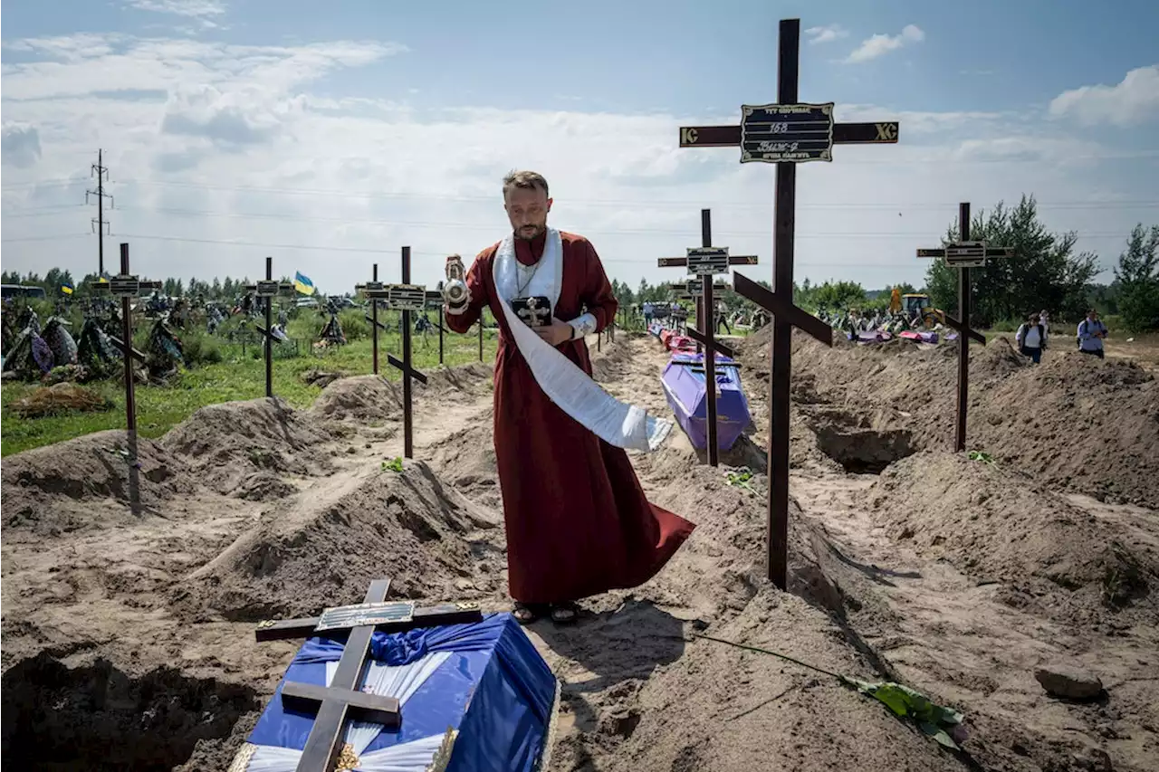 Ukraine-Krieg: Mehr als 8300 Zivilisten getötet, Explosionen in Atomkraftwerk