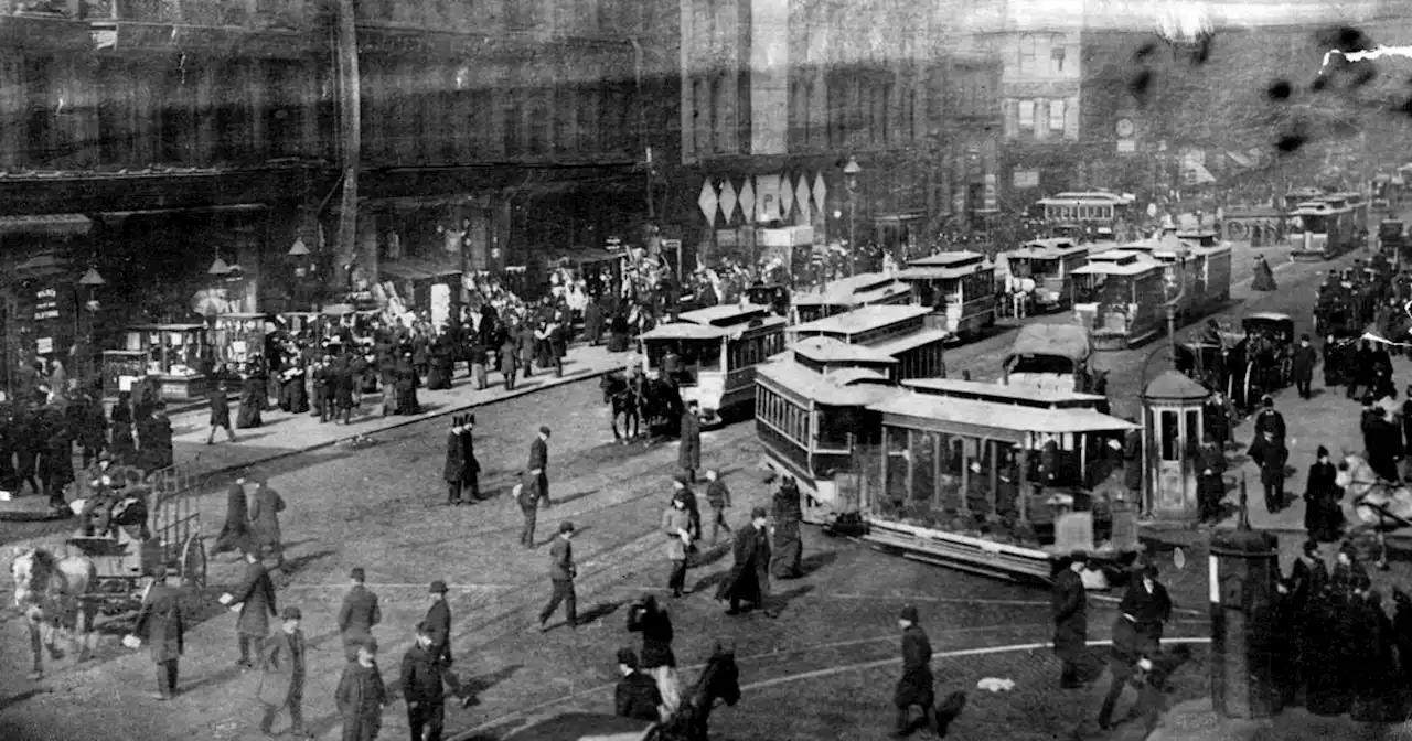 Vintage Chicago Tribune: The culture war between small shops and department stores