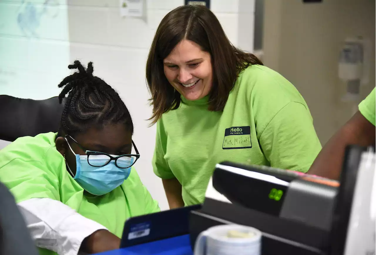 Good News Sunday: Learning for Life instructor at Lisle High School helps students reach their potential