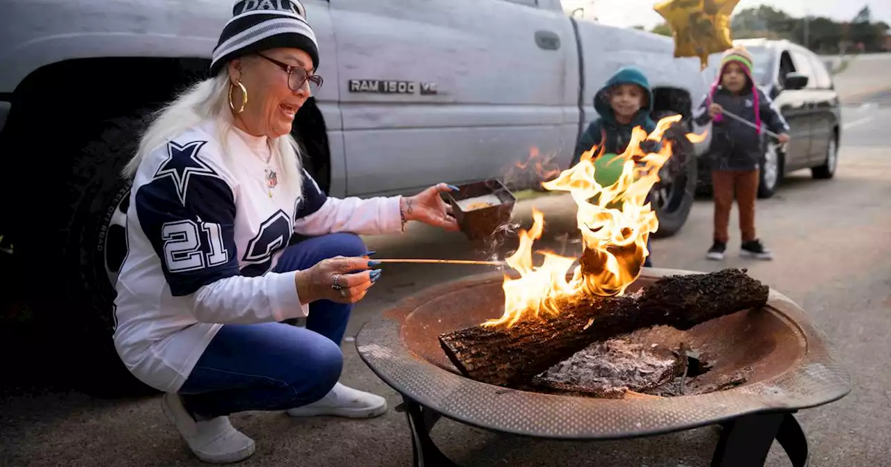 D-FW temperatures hit 32 degrees for the first time this season