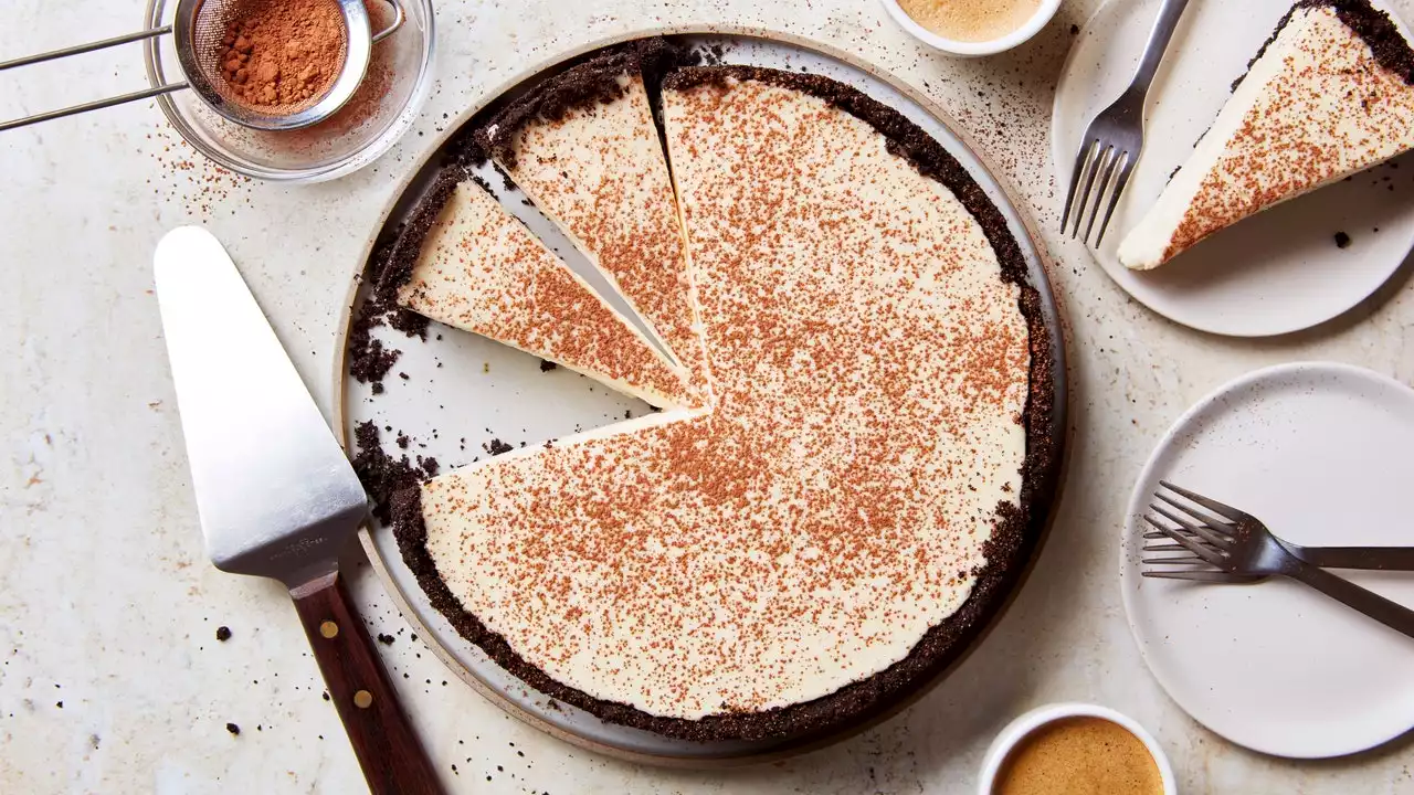 The Best Thanksgiving Pie Is Actually a Cheesecake