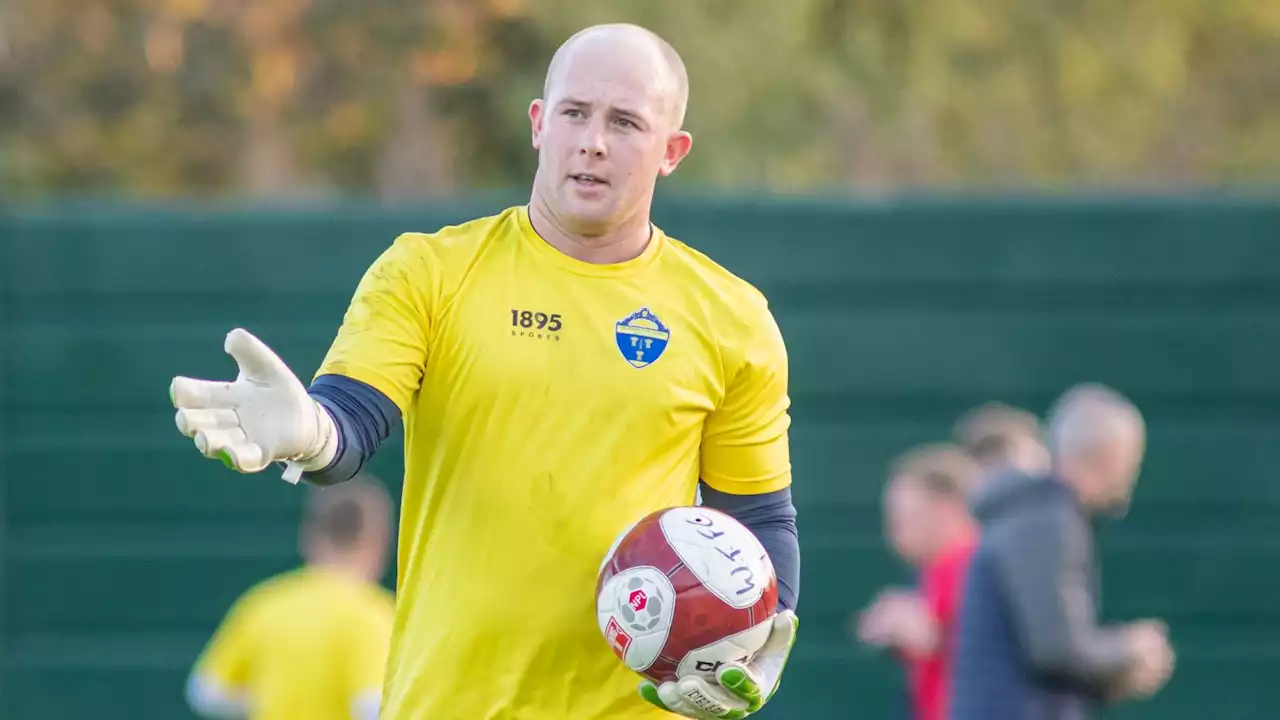 'Knocked sick' - Goalkeeper sent off after confronting fan who allegedly p*ssed in his bottle