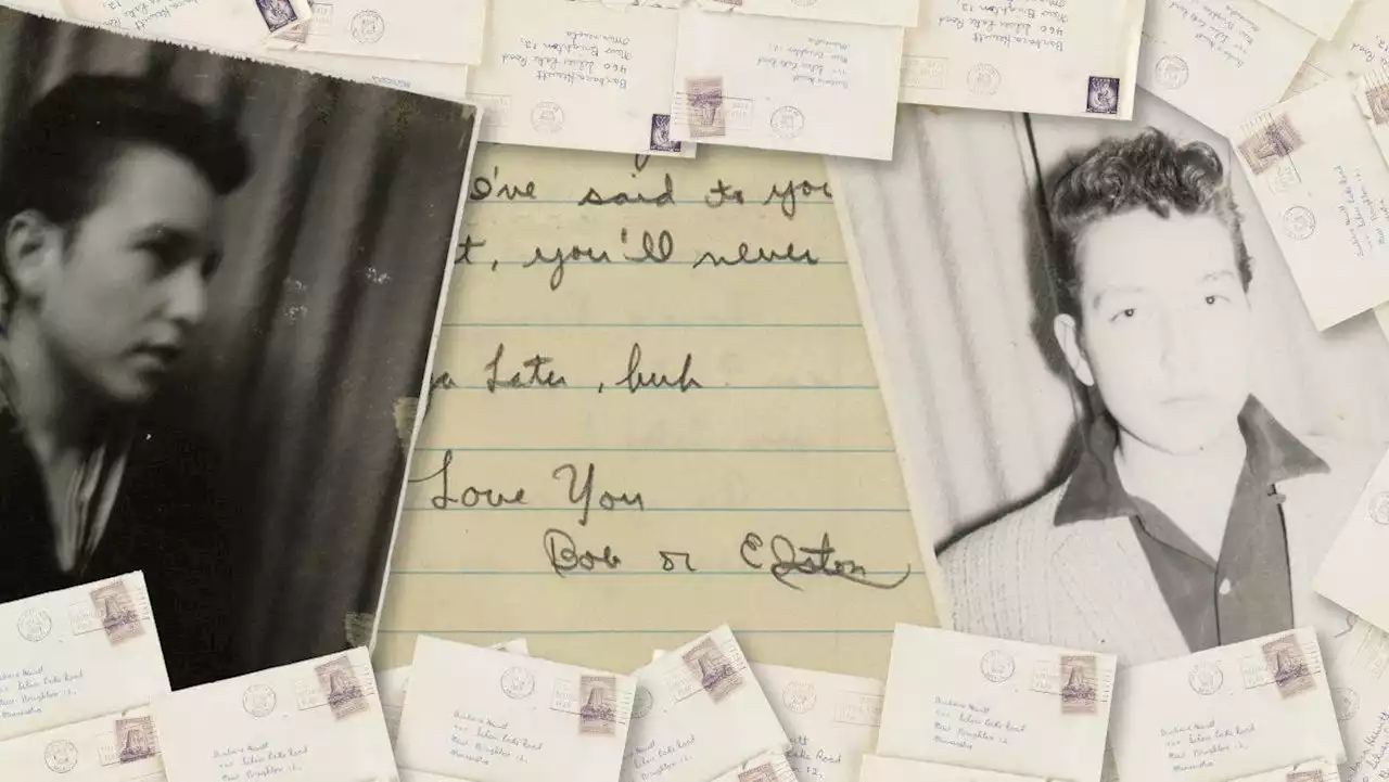 Bob Dylan love letters sell for almost $700K