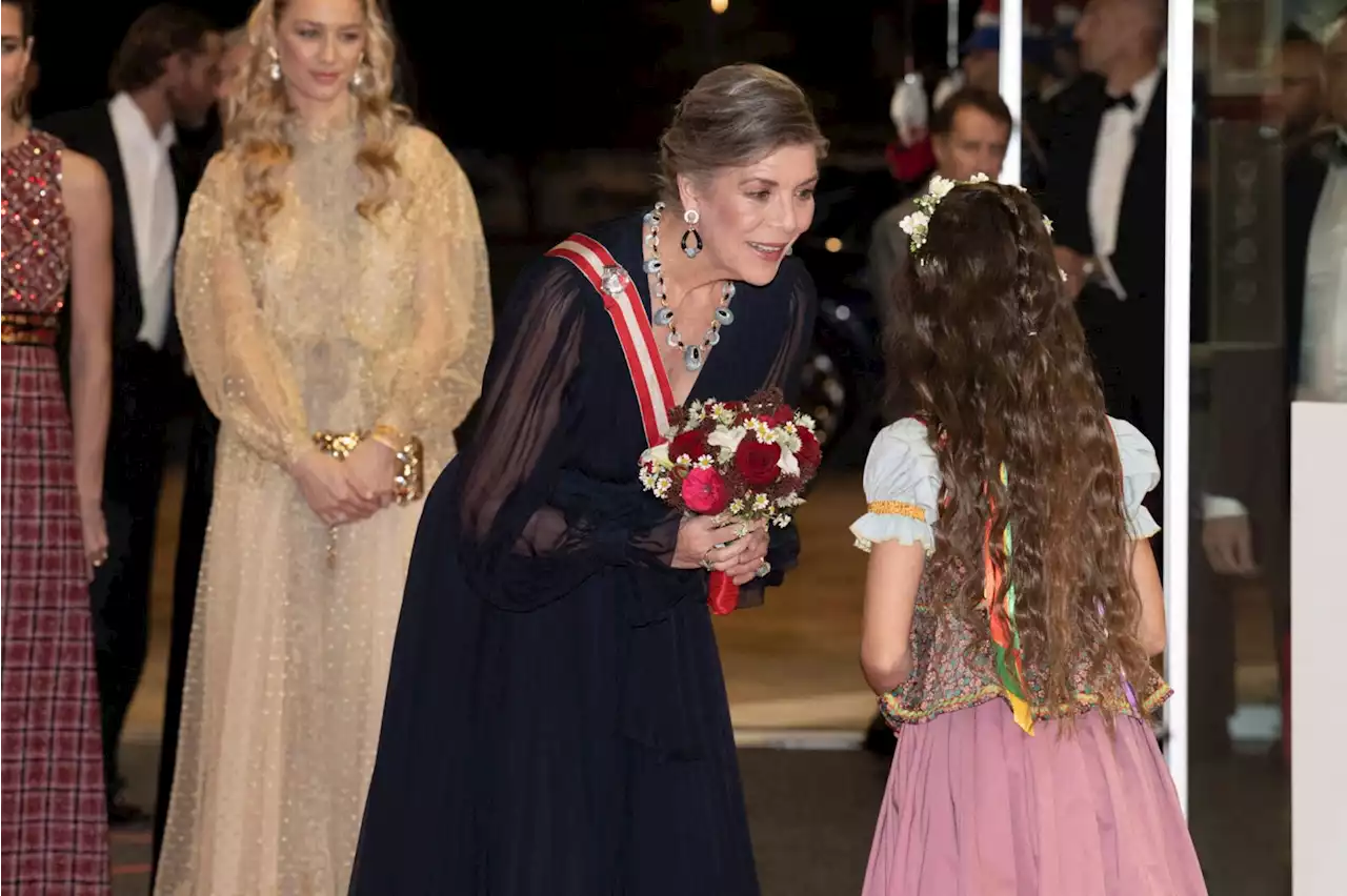 Caroline d'Hanovre (65 ans) ultra séduisante, elle ose la robe transparente