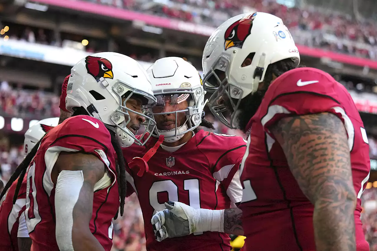 Con mariachi y dulces reciben a los Arizona Cardinals en México