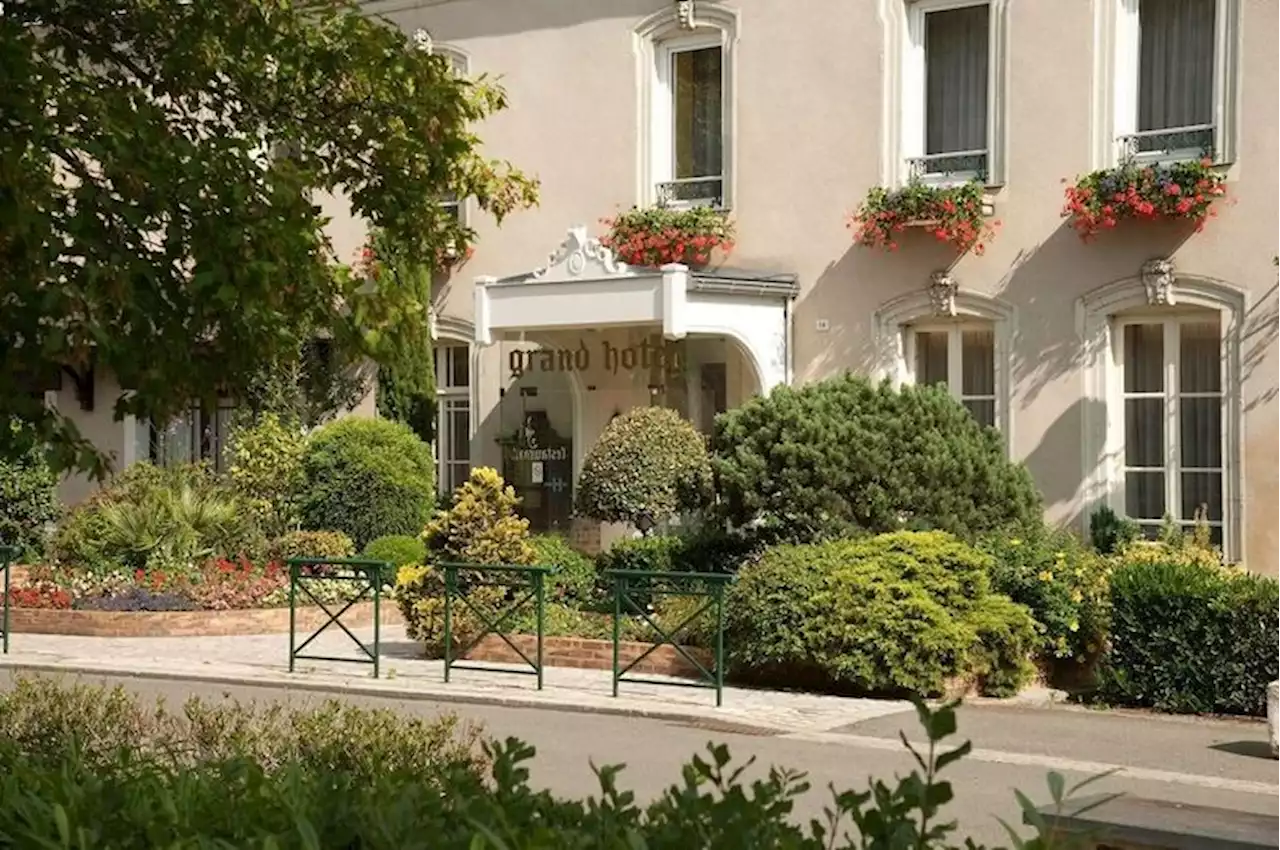 Au Grand Hôtel de Solesmes, détente et gourmandise au cœur frais du vieux Maine