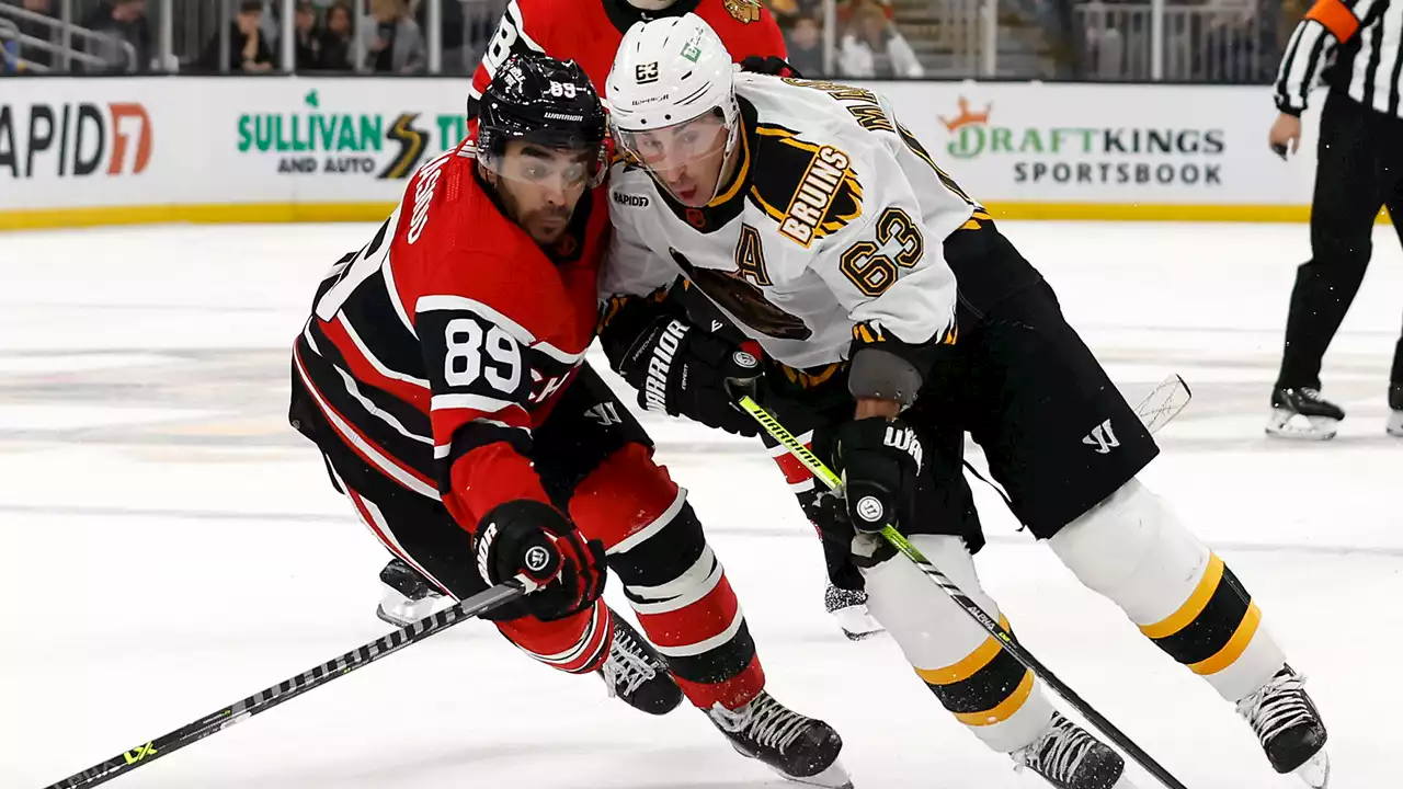 10 Observations: Bruins Rout Blackhawks for 11th Straight Home Win