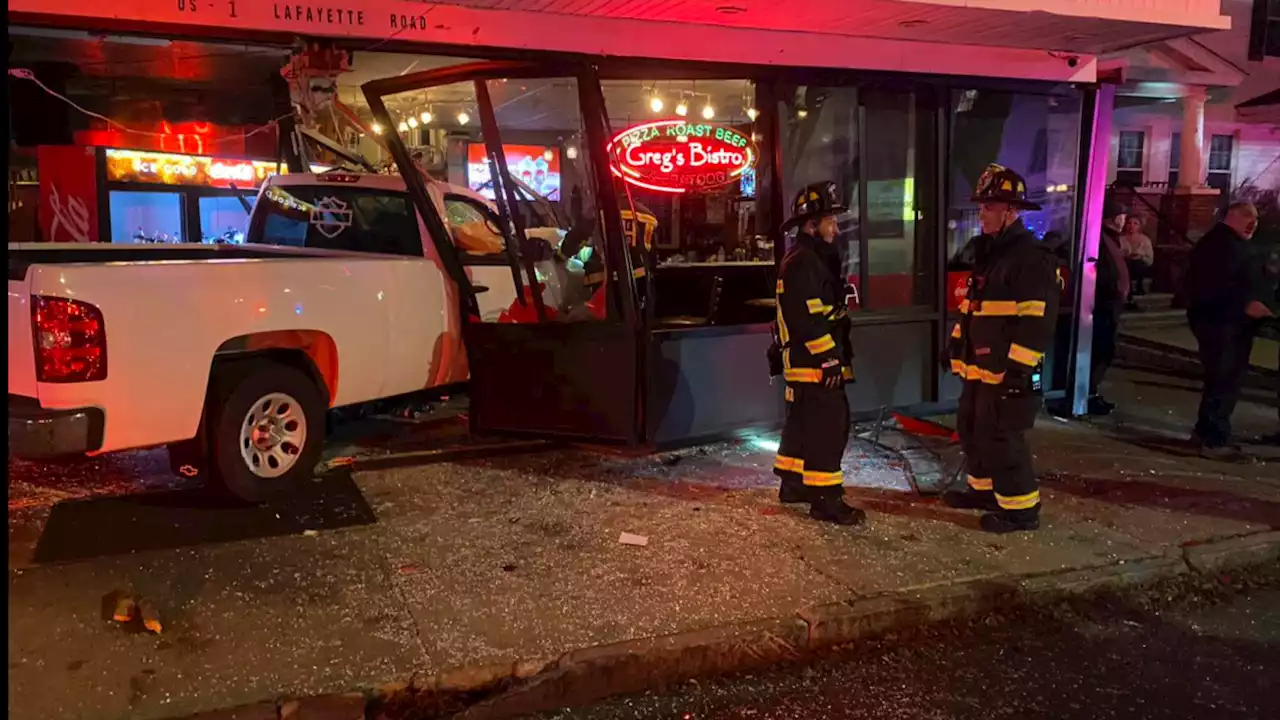 4 Injured After Car Crashes into NH Pizza Shop